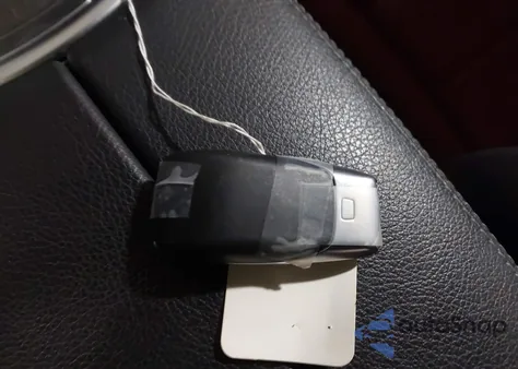 2021 Mercedes-Benz Glc 300 4Matic Suv from USA, damaged, VIN W1N0G8EBXMF867485